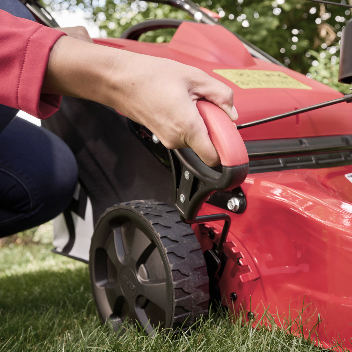 solo by AL-KO Easy 4216 SP-A Petrol Self Propelled Lawnmower 41cm