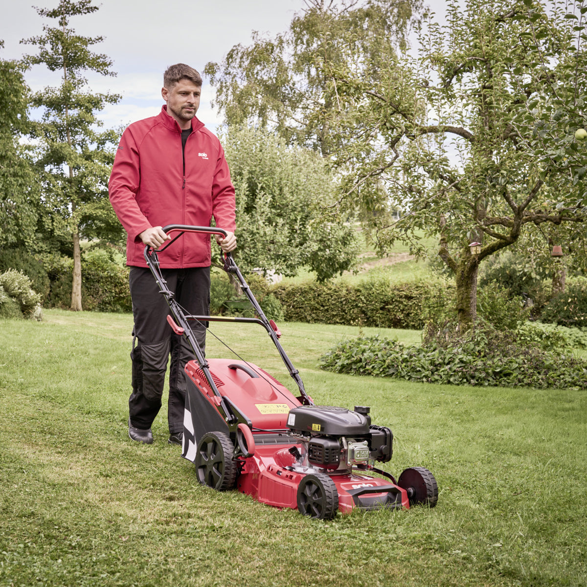 solo by AL-KO Easy 4716 SP-A Petrol Self Propelled Lawnmower 46cm