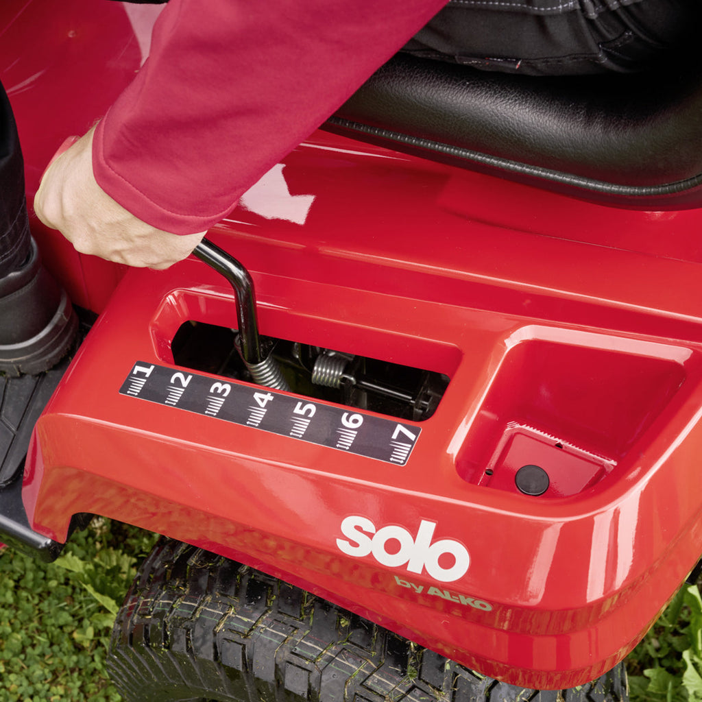 solo by AL-KO Easy T14-92.6 HDS-A Petrol Side Discharge Lawn Tractor 92cm