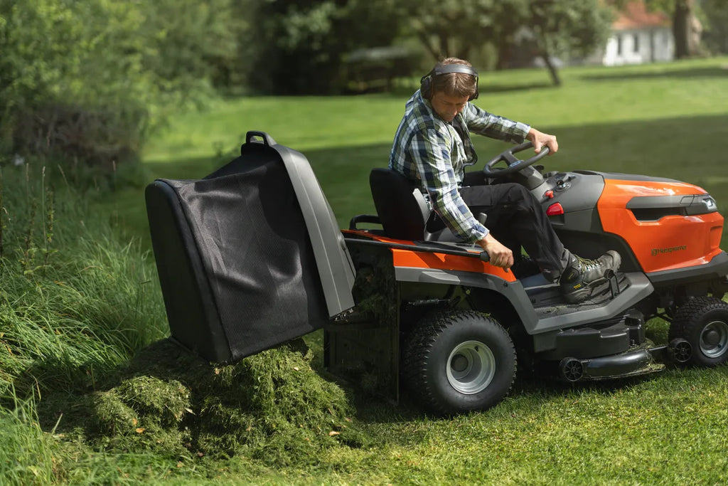 Husqvarna TC 220T Garden Tractor