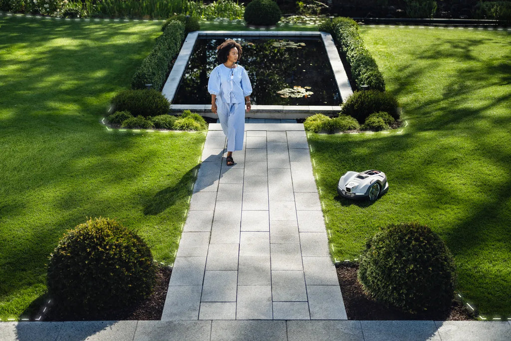 Husqvarna Automower 405VE NERA Robotic Lawn Mower